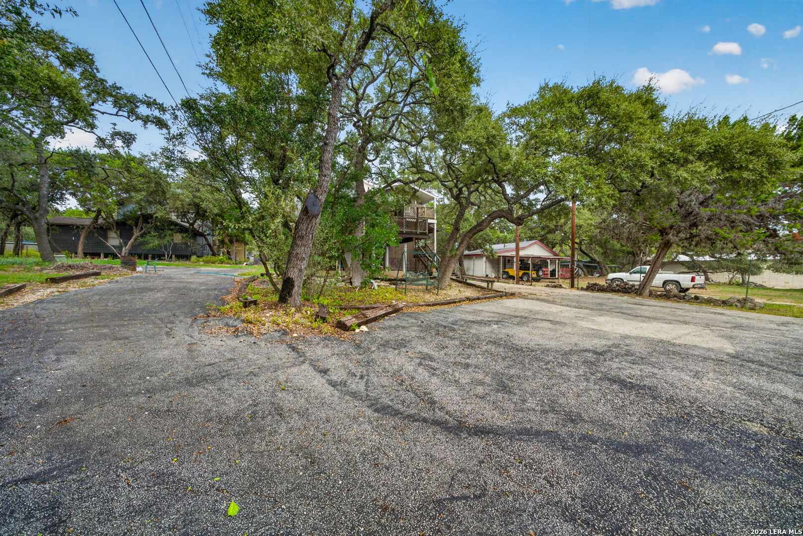 272 White Bass Dr, Lakehills, TX 78063