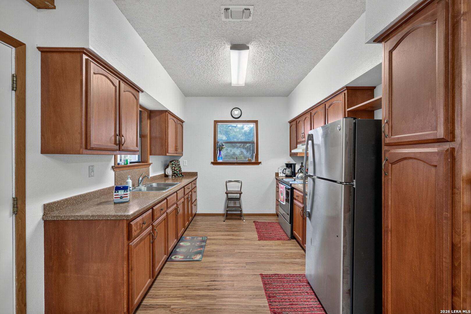 272 White Bass Dr, Lakehills, TX 78063