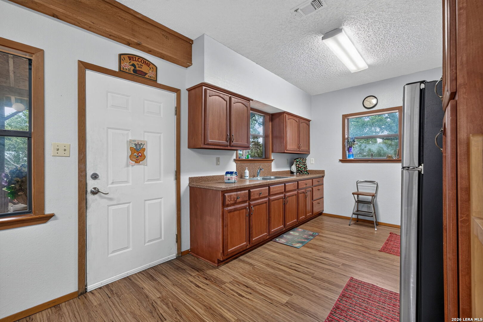 272 White Bass Dr, Lakehills, TX 78063