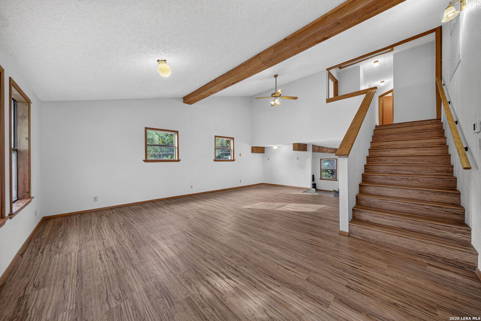 272 White Bass Dr, Lakehills, TX 78063