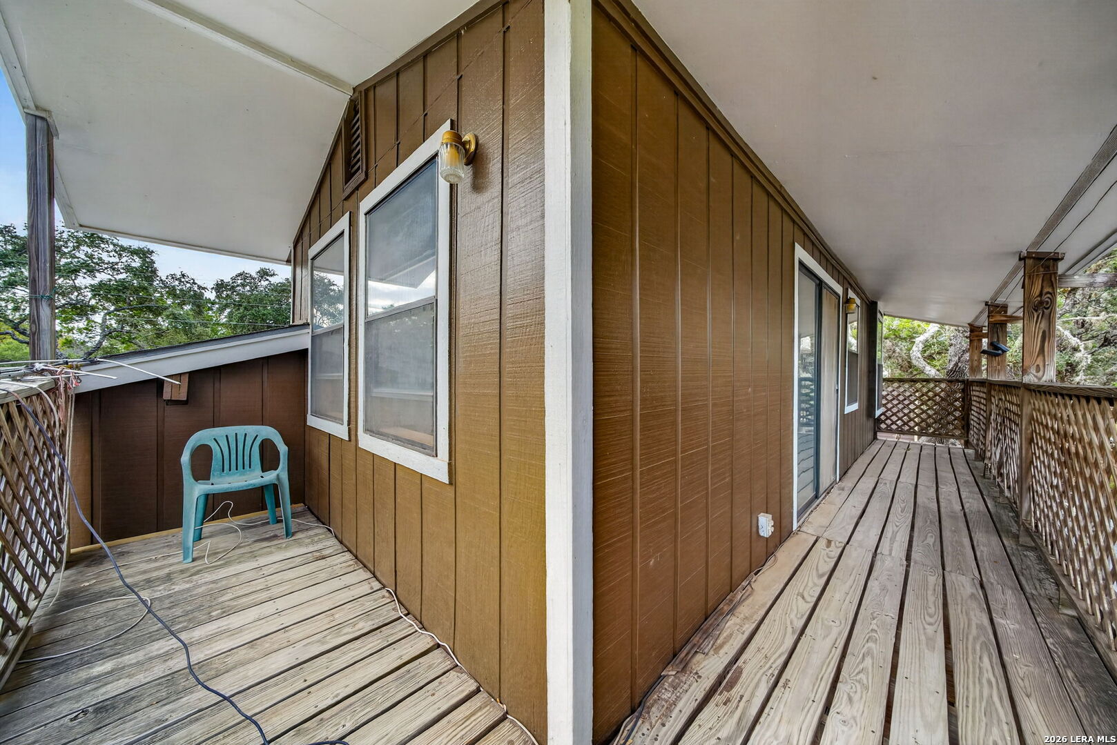 272 White Bass Dr, Lakehills, TX 78063