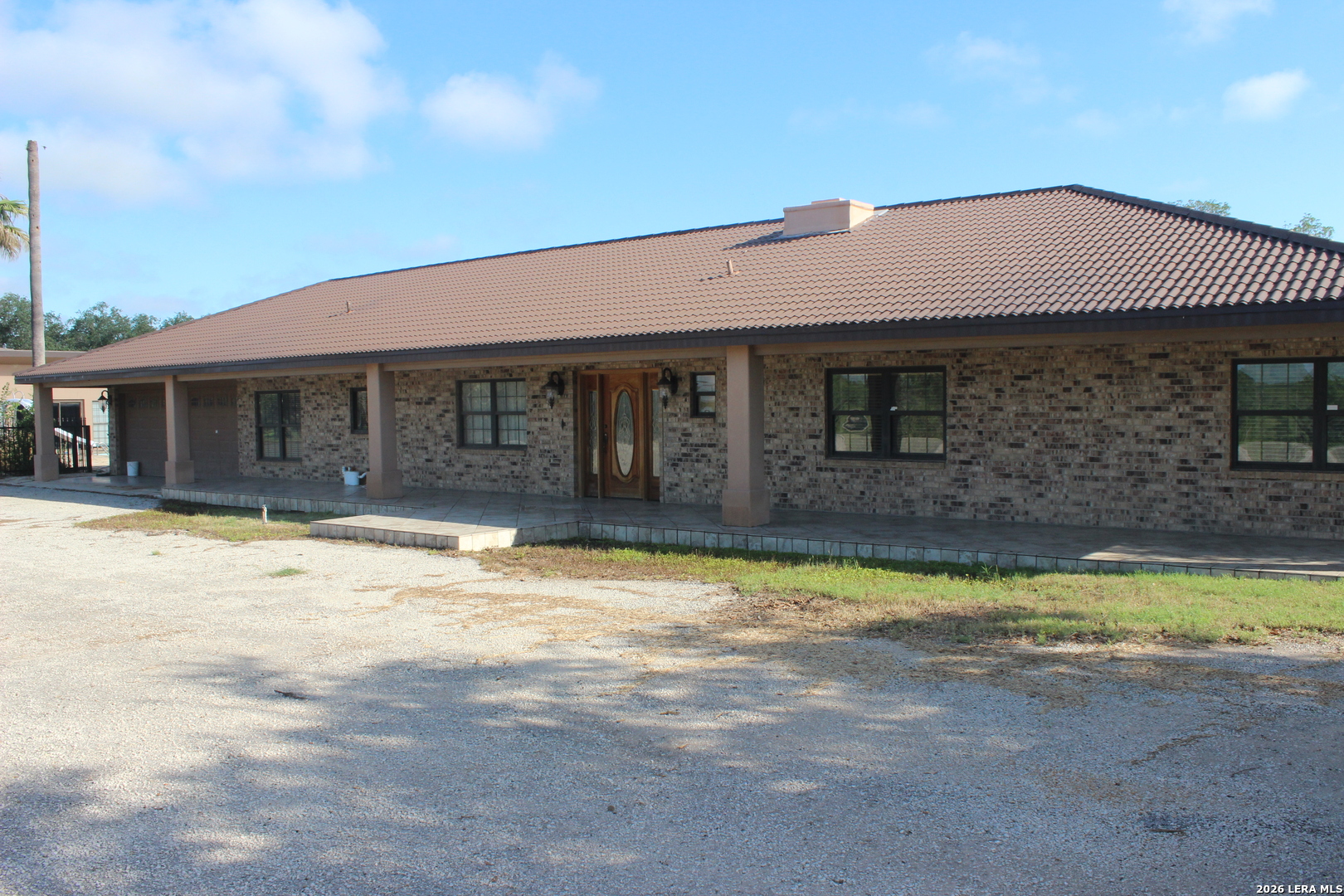 3202 Batesville Rd, Uvalde, TX 78801