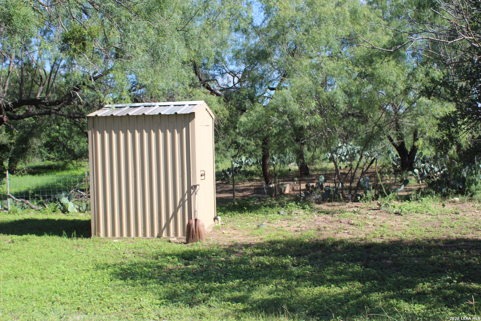 3202 Batesville Rd, Uvalde, TX 78801