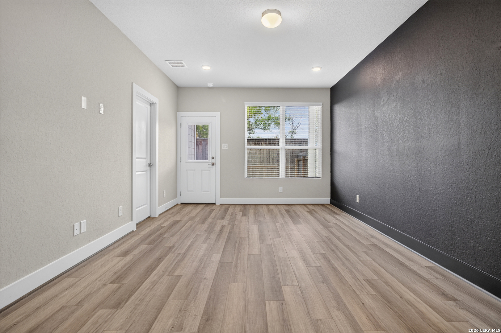 8851 Oakland, #UNIT 32, San Antonio, TX 78240