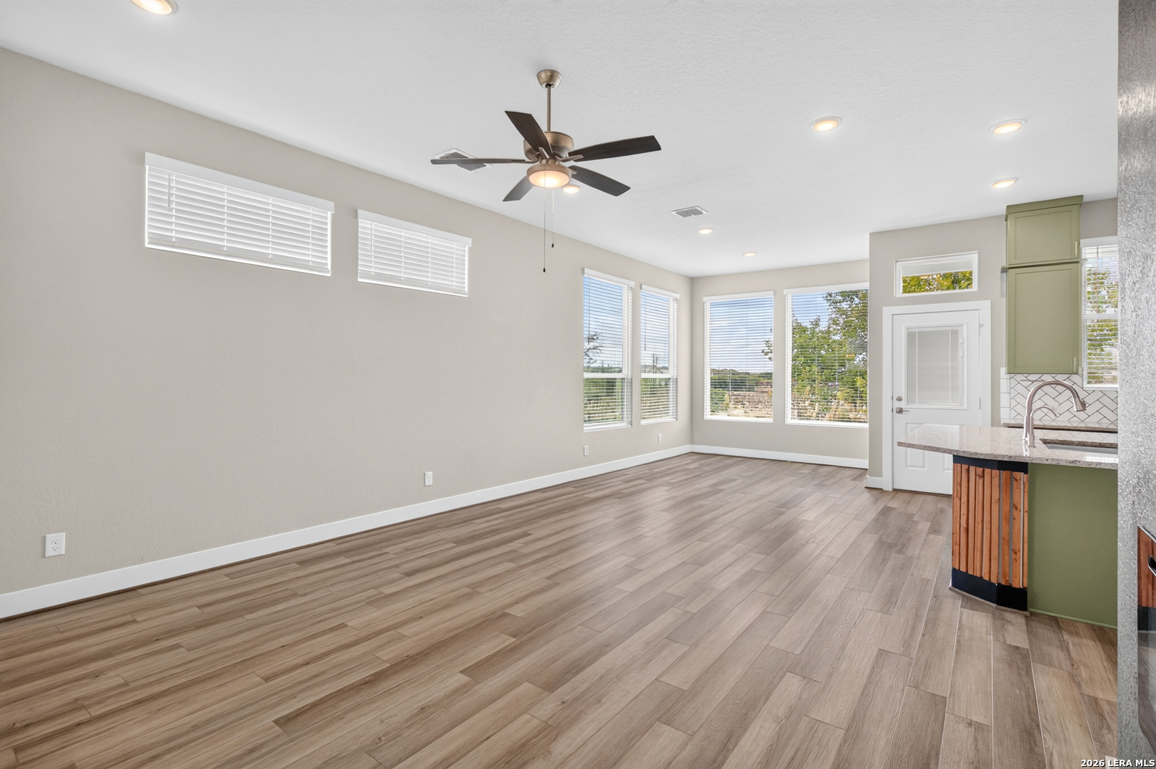 8851 Oakland, #UNIT 32, San Antonio, TX 78240