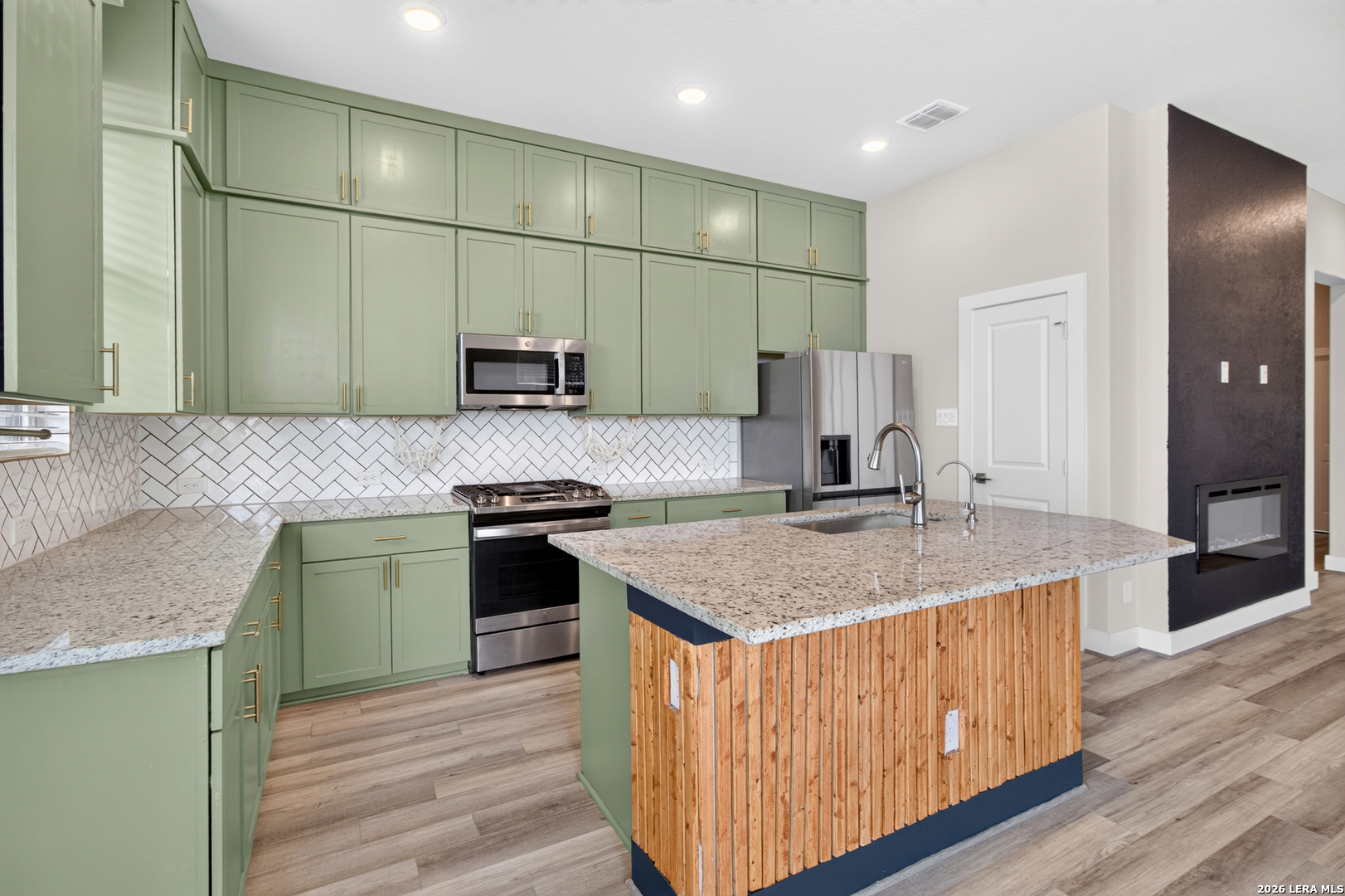 8851 Oakland, #UNIT 32, San Antonio, TX 78240