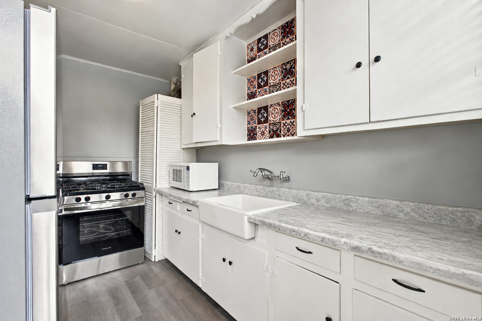 321 E MELROSE DR, Olmos Park, TX 78212
