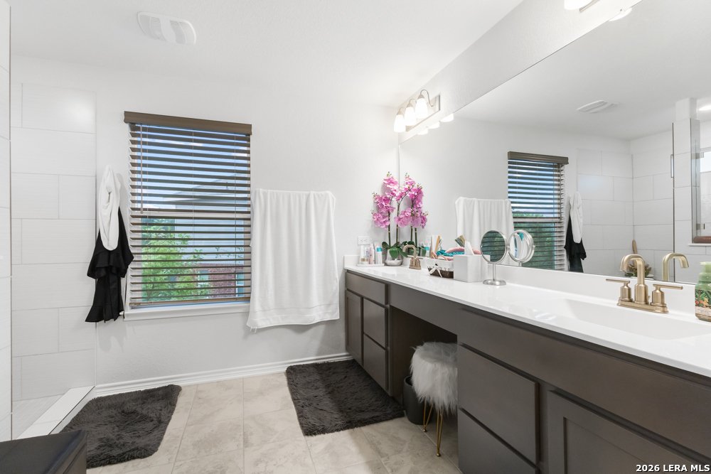 11326 HILL TOP BND, Helotes, TX 78023