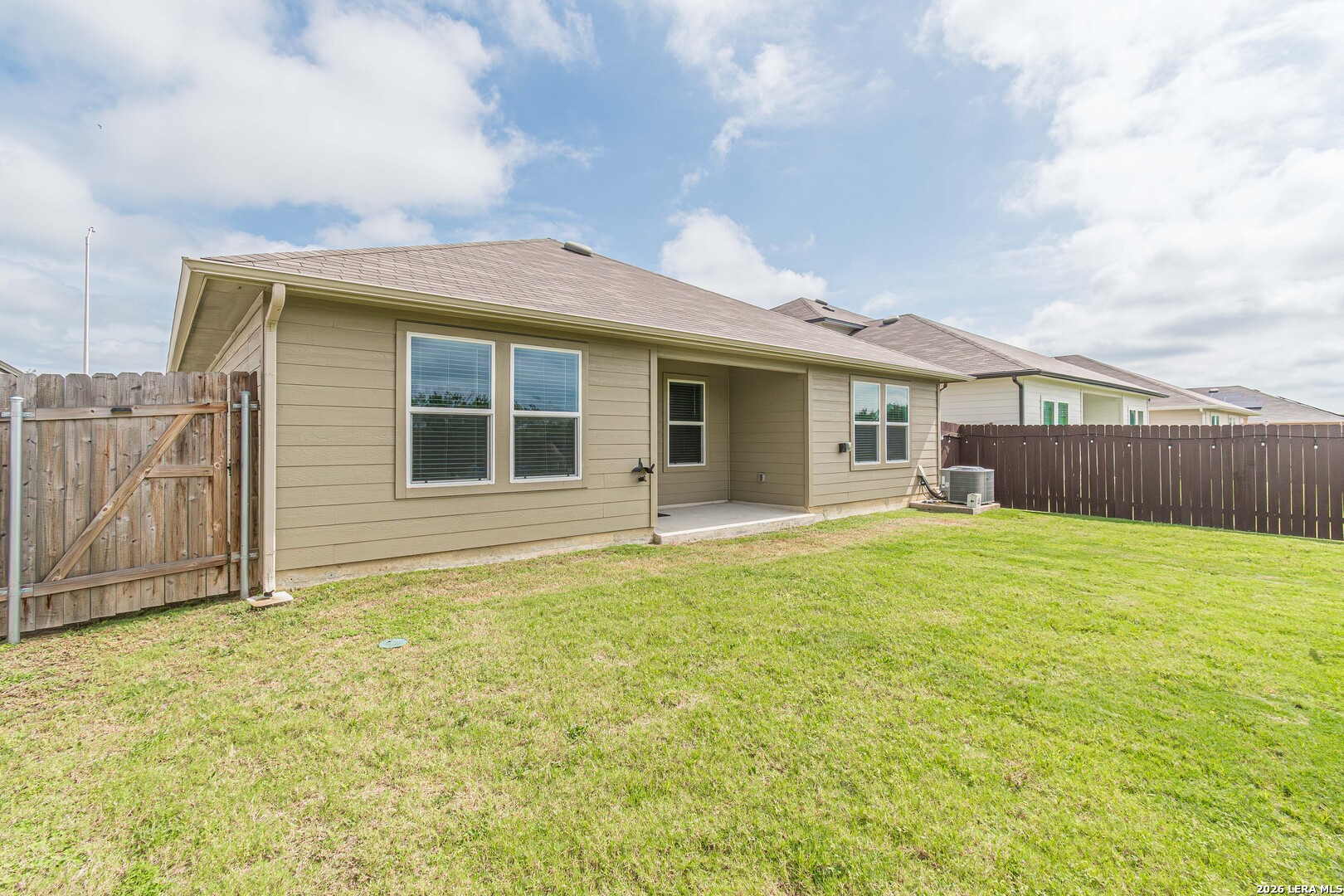 844 PECCARY PL, Seguin, TX 78155