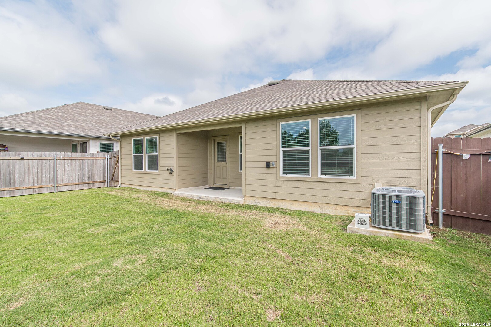 844 PECCARY PL, Seguin, TX 78155