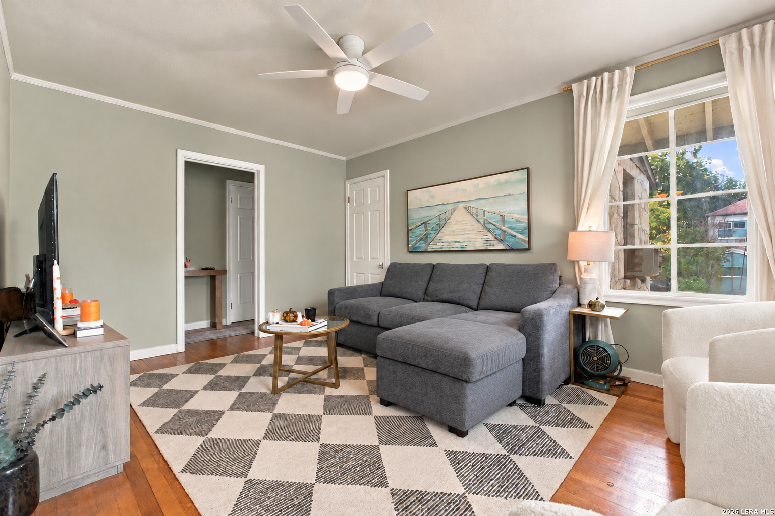 321 E MELROSE DR, Olmos Park, TX 78212