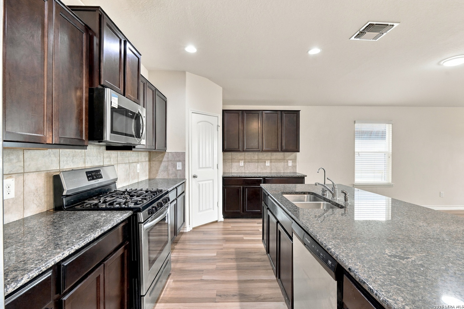 4103 Espada Fls, San Antonio, TX 78222