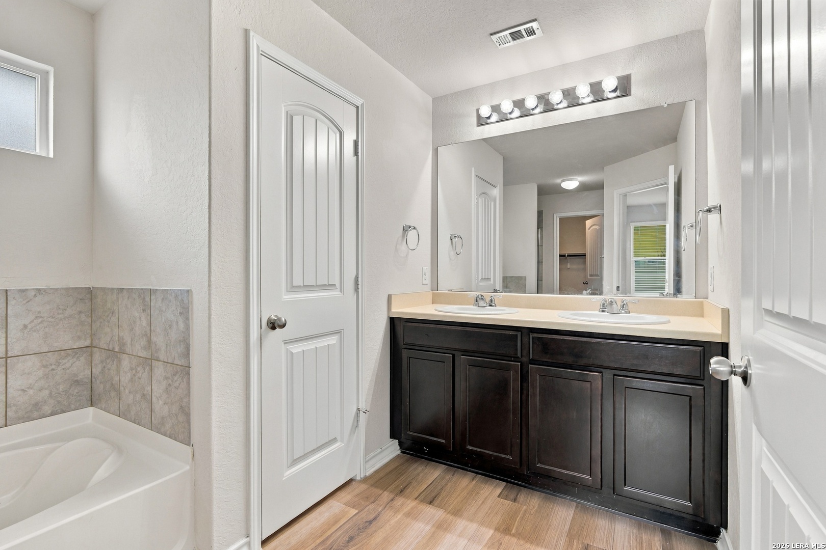 4103 Espada Fls, San Antonio, TX 78222