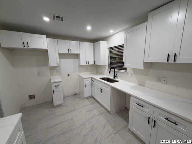 7130 Rimwood Dr, San Antonio, TX 78233