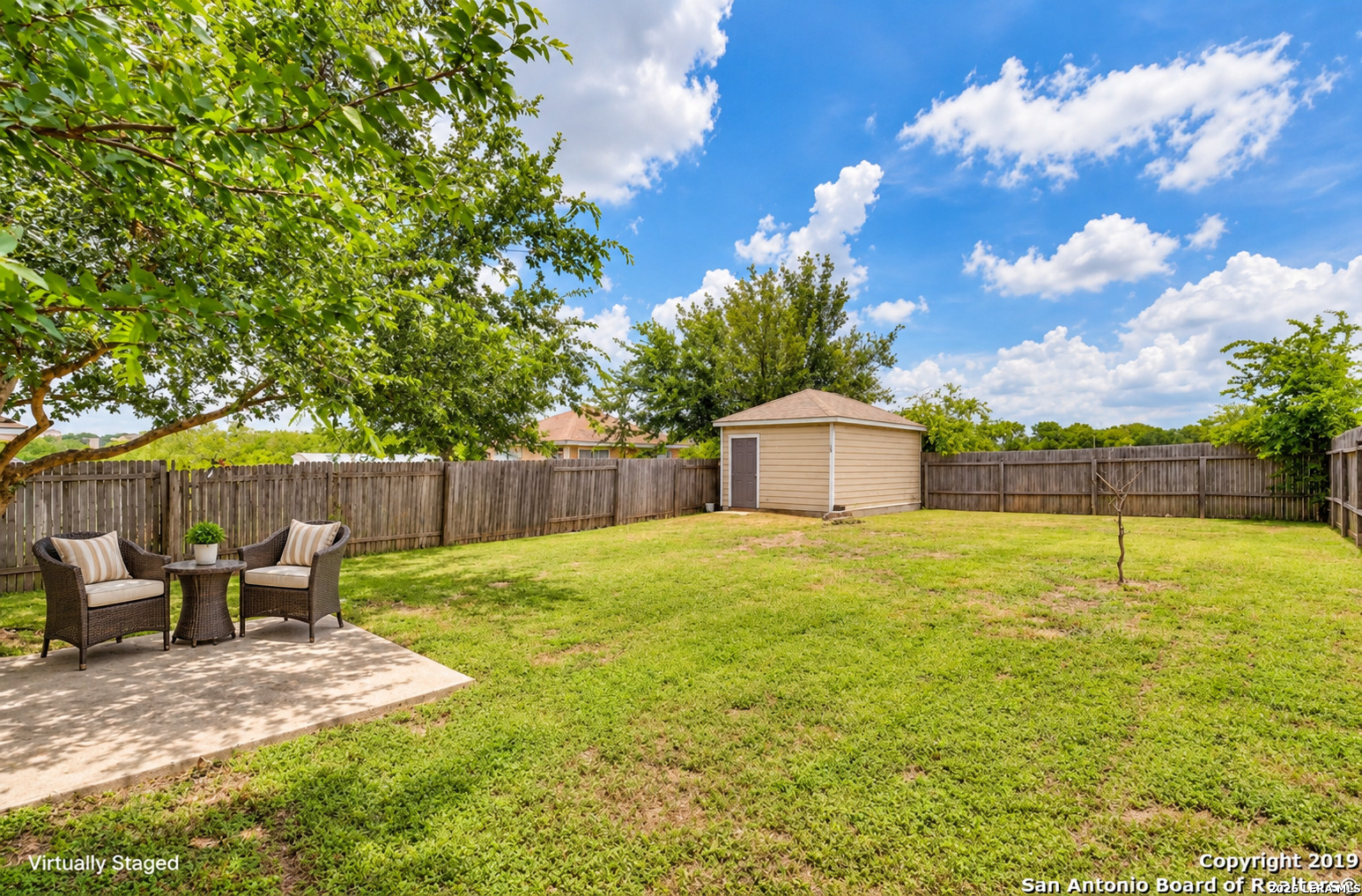 5611 Midcrown Dr, San Antonio, TX 78218