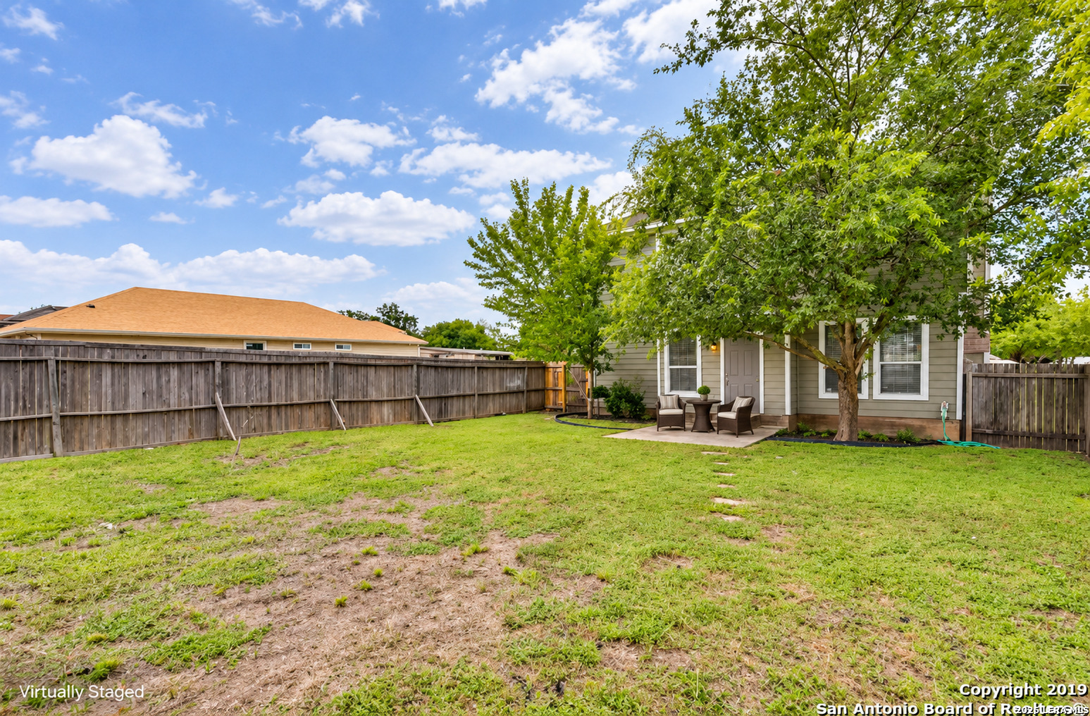 5611 Midcrown Dr, San Antonio, TX 78218