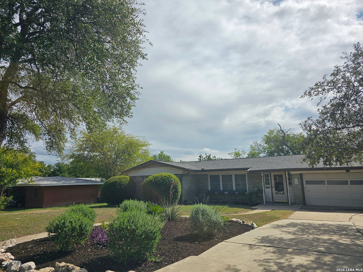 136 RILLA VISTA DR, San Antonio, TX 78216