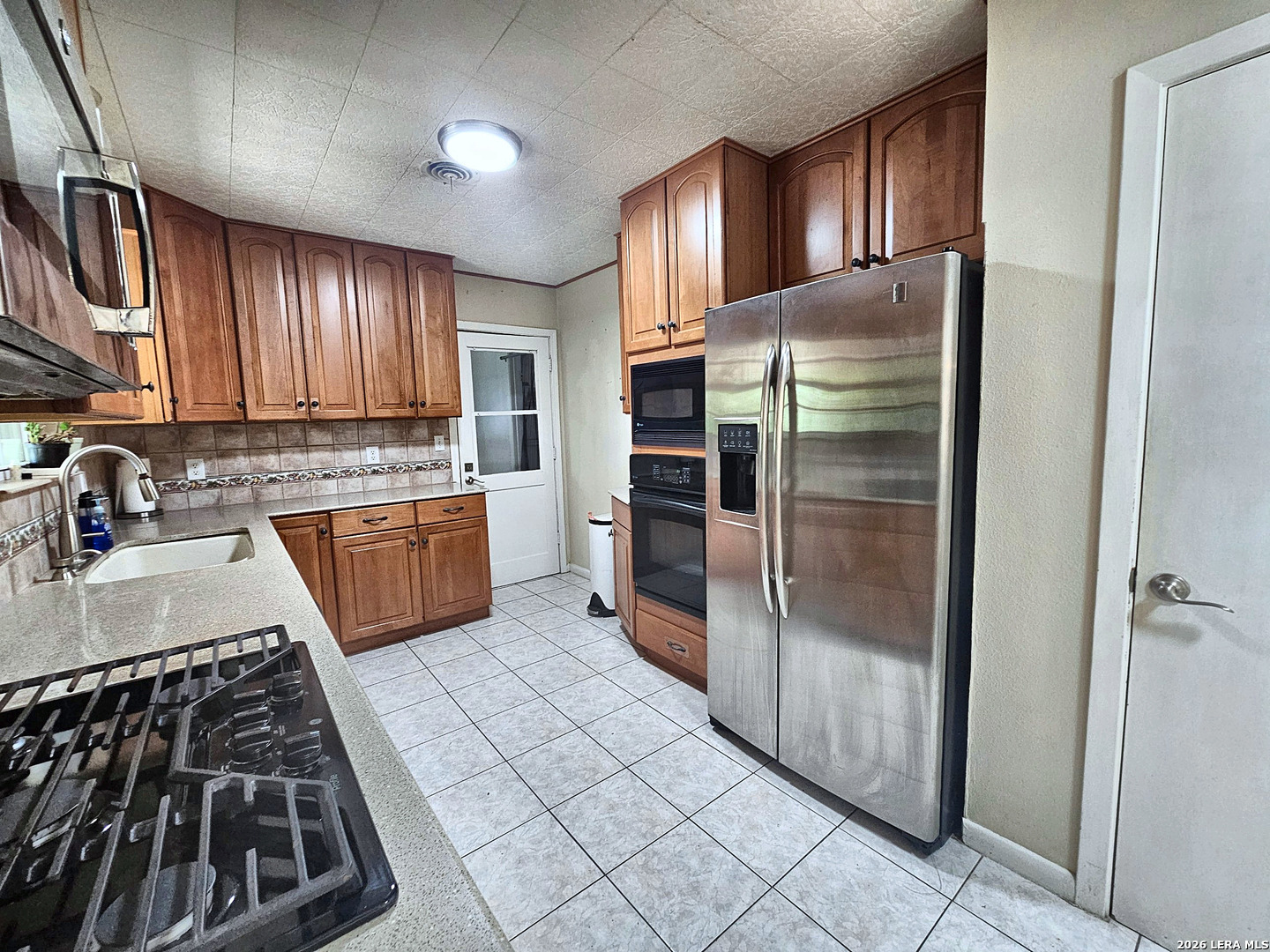 136 RILLA VISTA DR, San Antonio, TX 78216