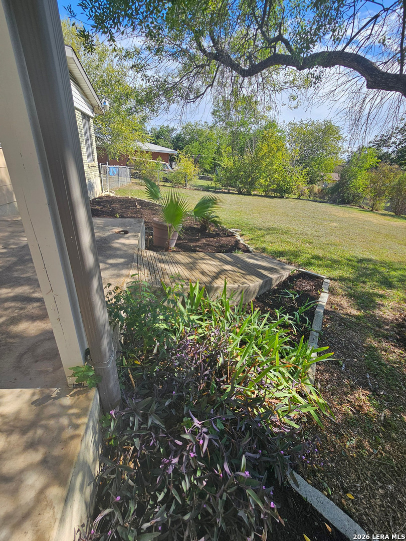 136 RILLA VISTA DR, San Antonio, TX 78216