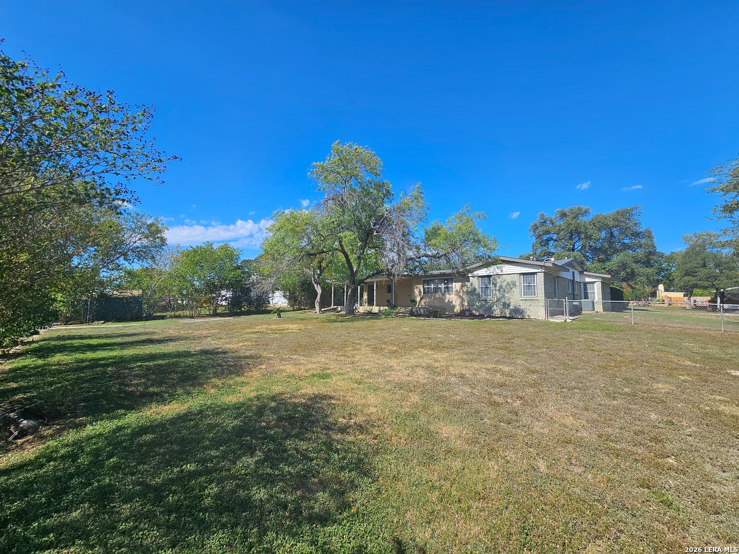 136 RILLA VISTA DR, San Antonio, TX 78216