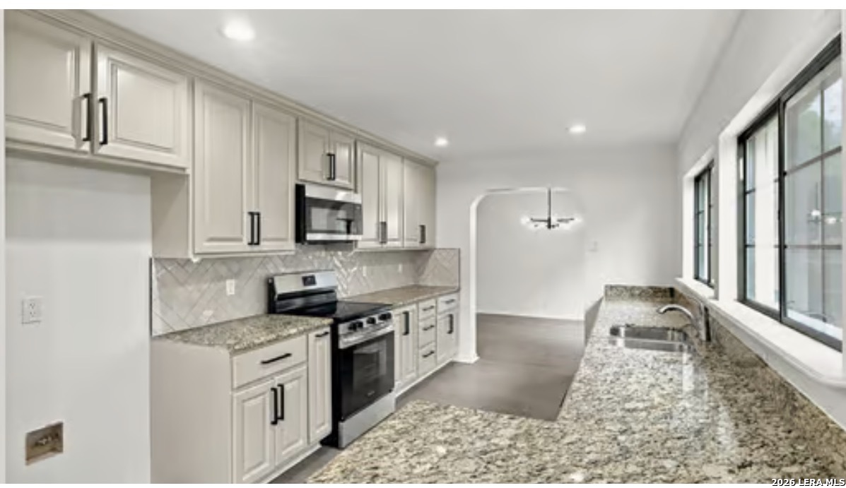 9306 Caen, photo 8