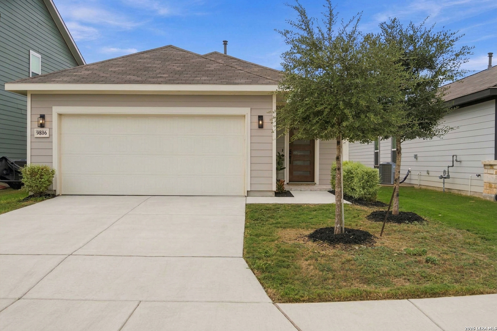 9806 CHEVALIER FRST, San Antonio, TX 78221