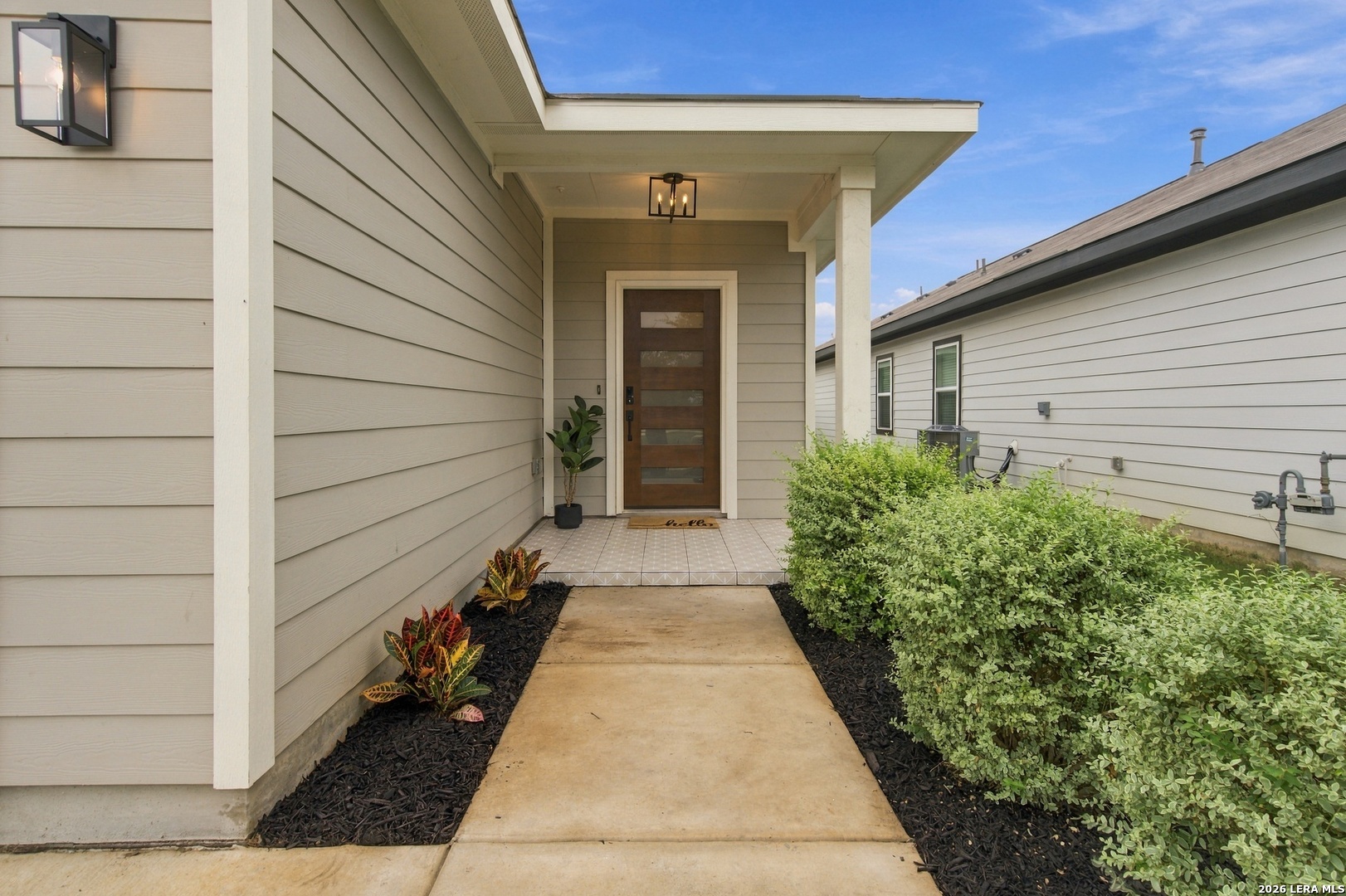 9806 CHEVALIER FRST, San Antonio, TX 78221