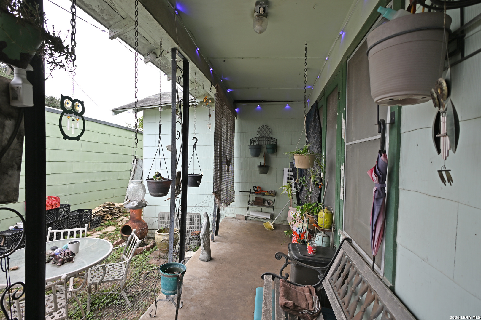 411 S LIVE OAK AVE, New Braunfels, TX 78130