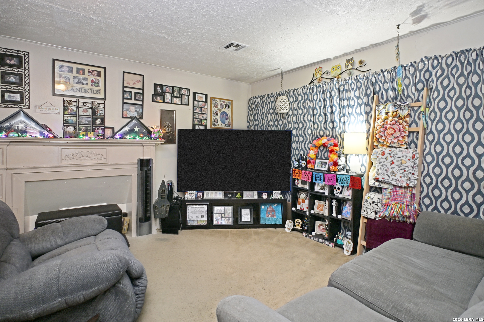 411 S LIVE OAK AVE, New Braunfels, TX 78130