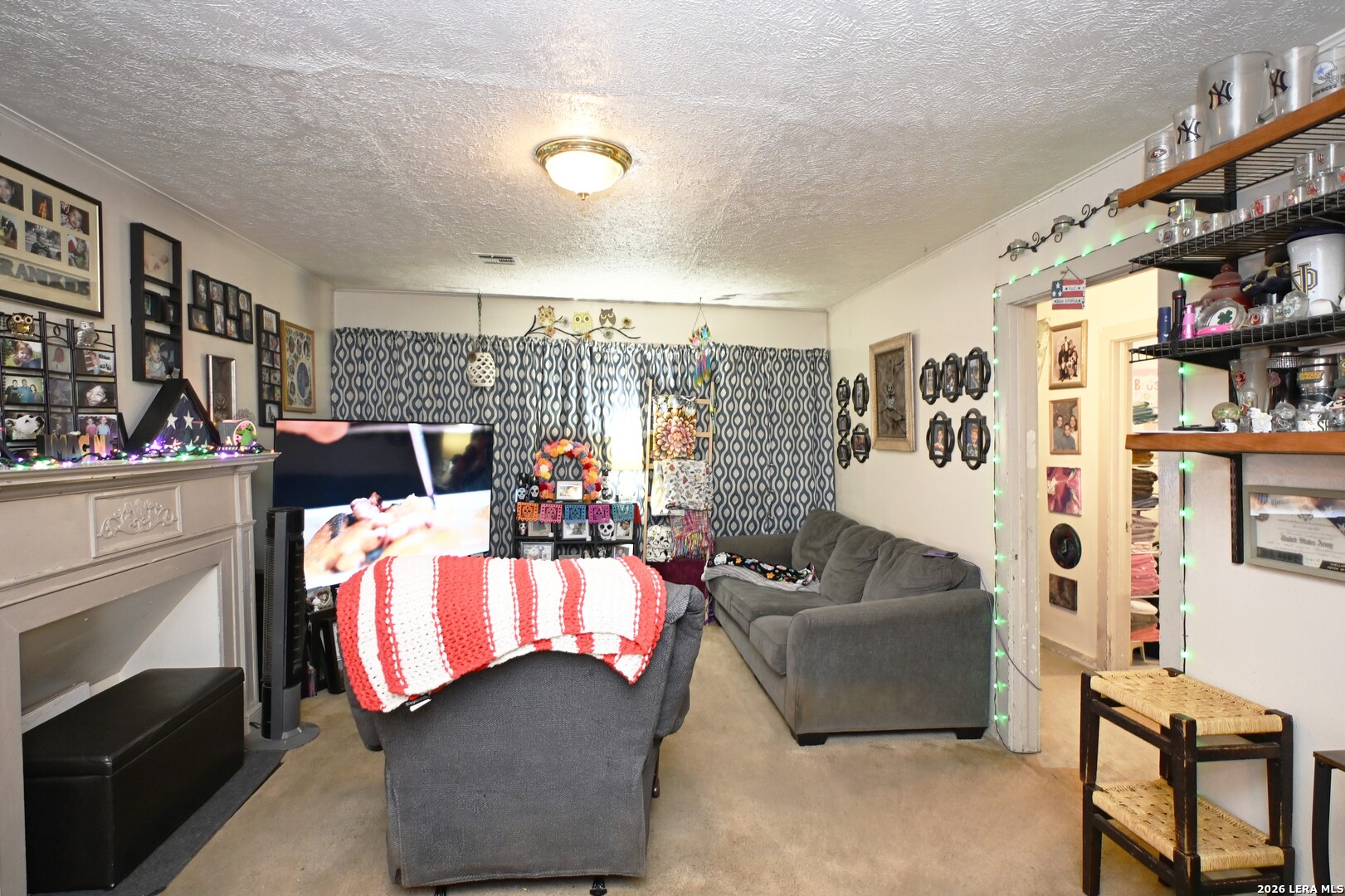 411 S LIVE OAK AVE, New Braunfels, TX 78130