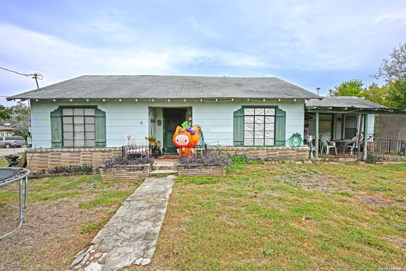 Property photo for 411 S LIVE OAK AVE, New Braunfels, TX