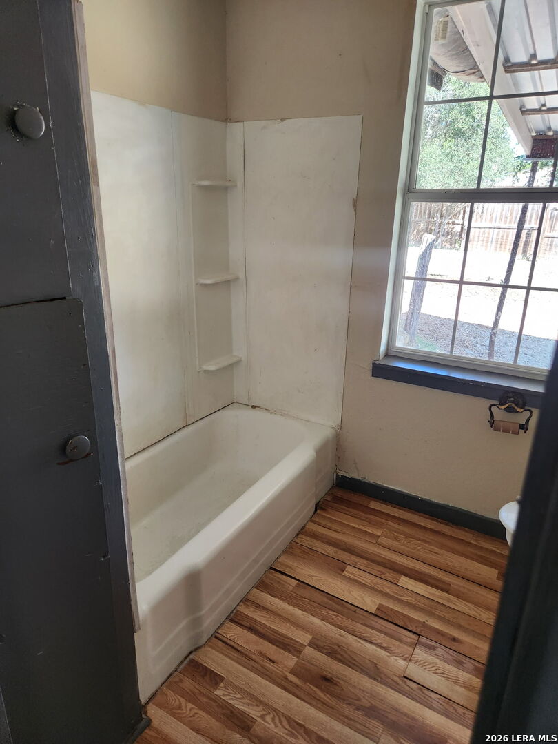 394 Skyline Dr, Bandera, TX 78003
