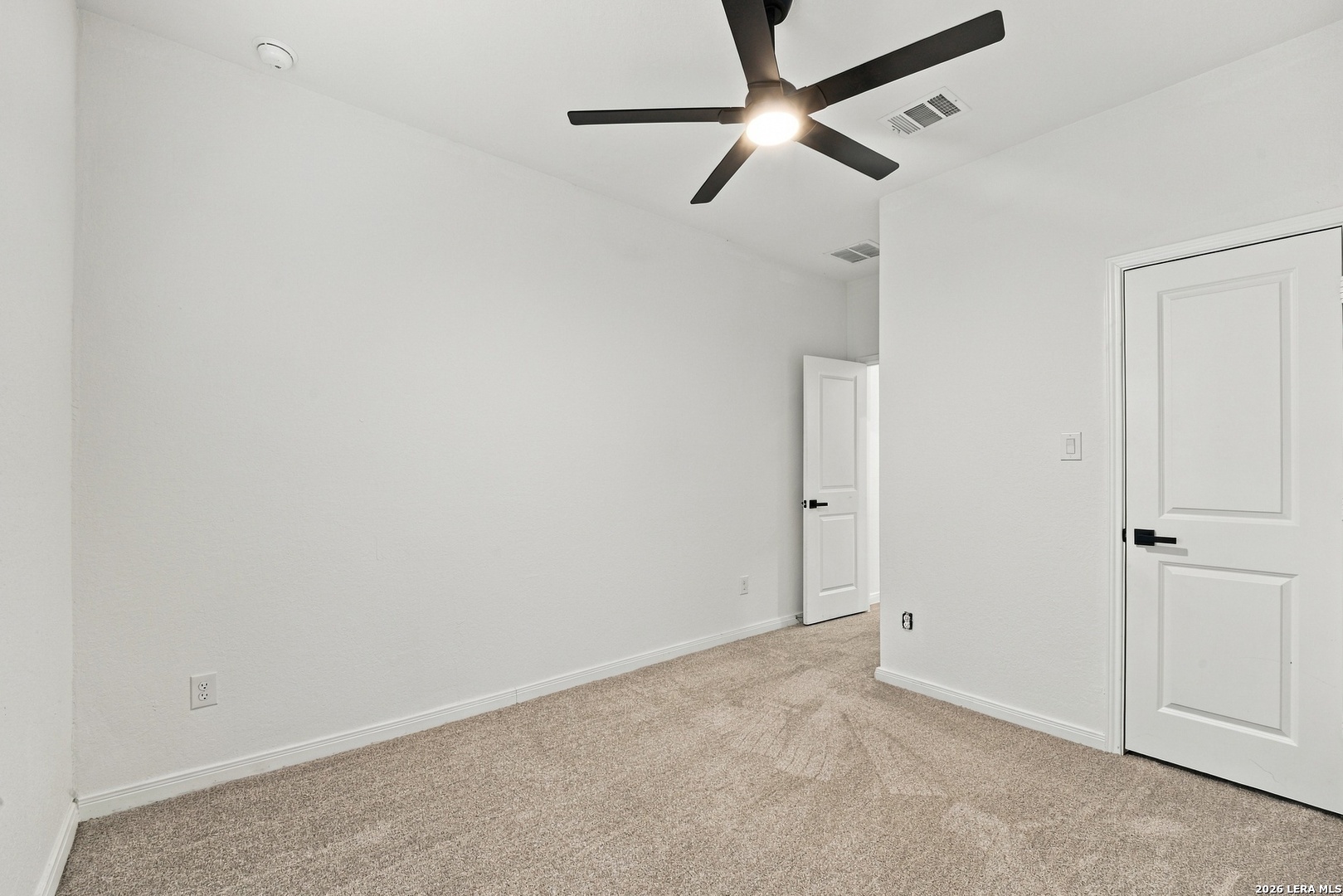 5425 CLOVES CV, St Hedwig, TX 78152