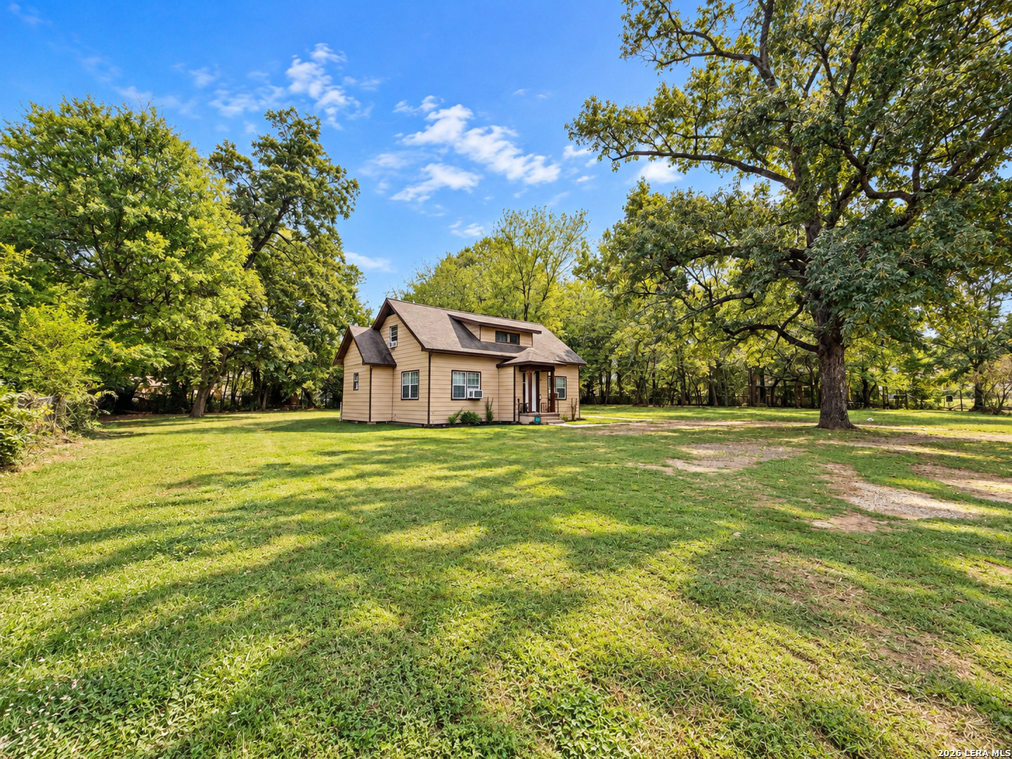 426 ELECTRA ST, Lgv, TX 75602