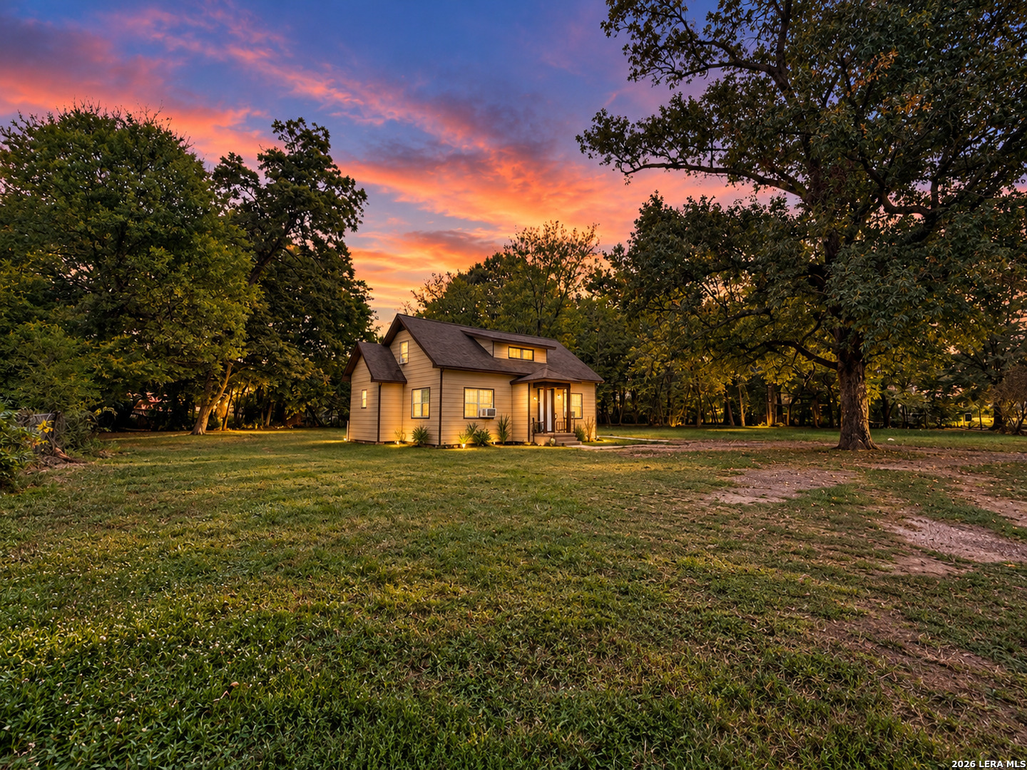 426 ELECTRA ST, Lgv, TX 75602
