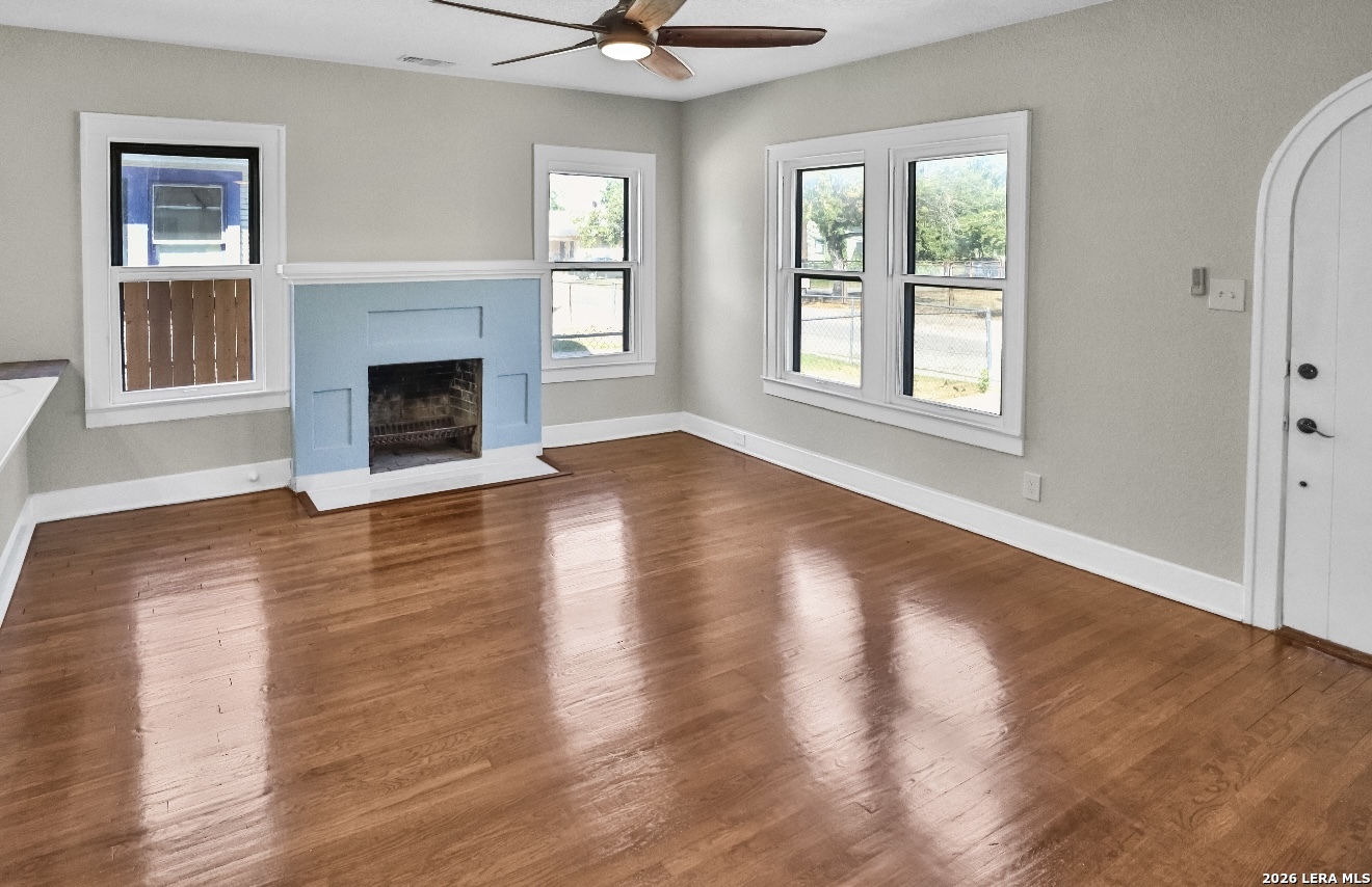 134 Compton, San Antonio, TX 78214
