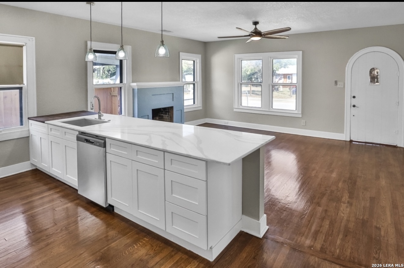 134 Compton, San Antonio, TX 78214