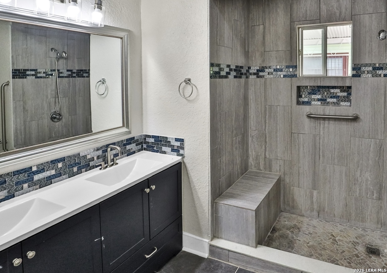 134 Compton, San Antonio, TX 78214