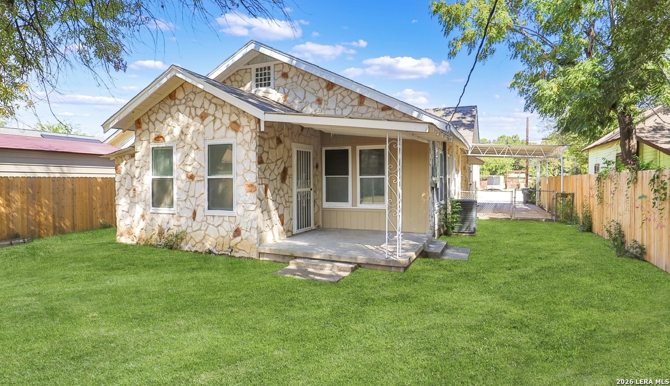 134 Compton, San Antonio, TX 78214