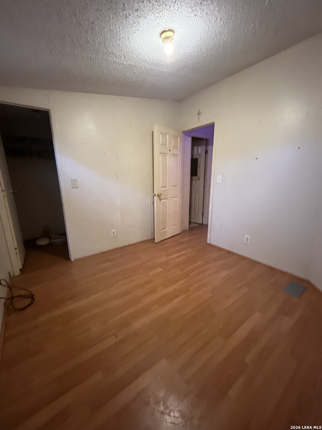 579 County Road 570, Devine, TX 78016