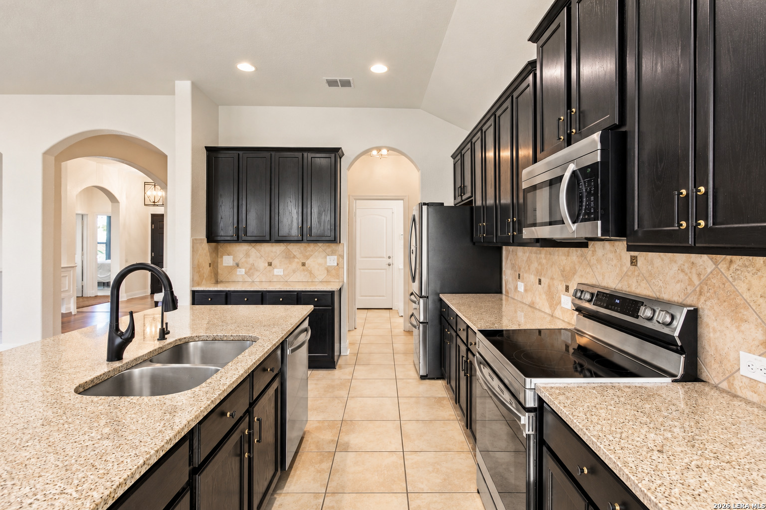 272 FLINT RD, Cibolo, TX 78108