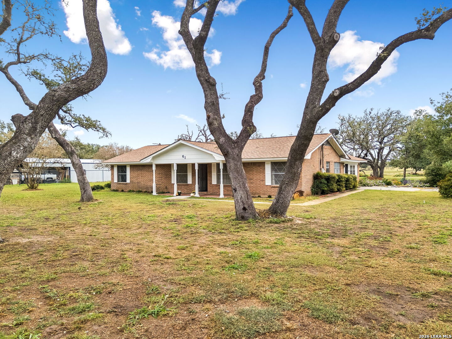 61 PULLIAM DR, Pleasanton, TX 78064