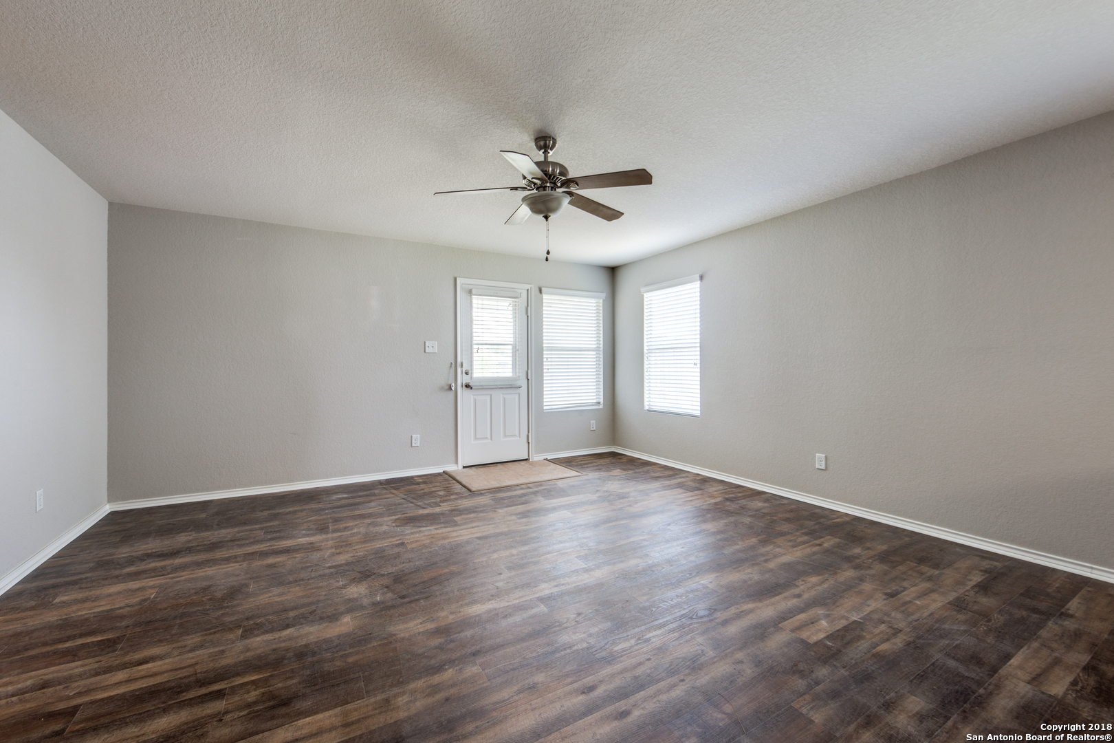 308 LONESTAR GAIT, Selma, TX 78154