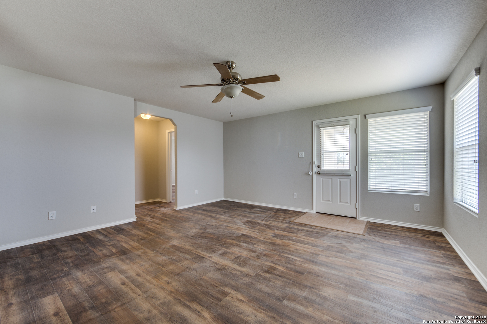 308 LONESTAR GAIT, Selma, TX 78154