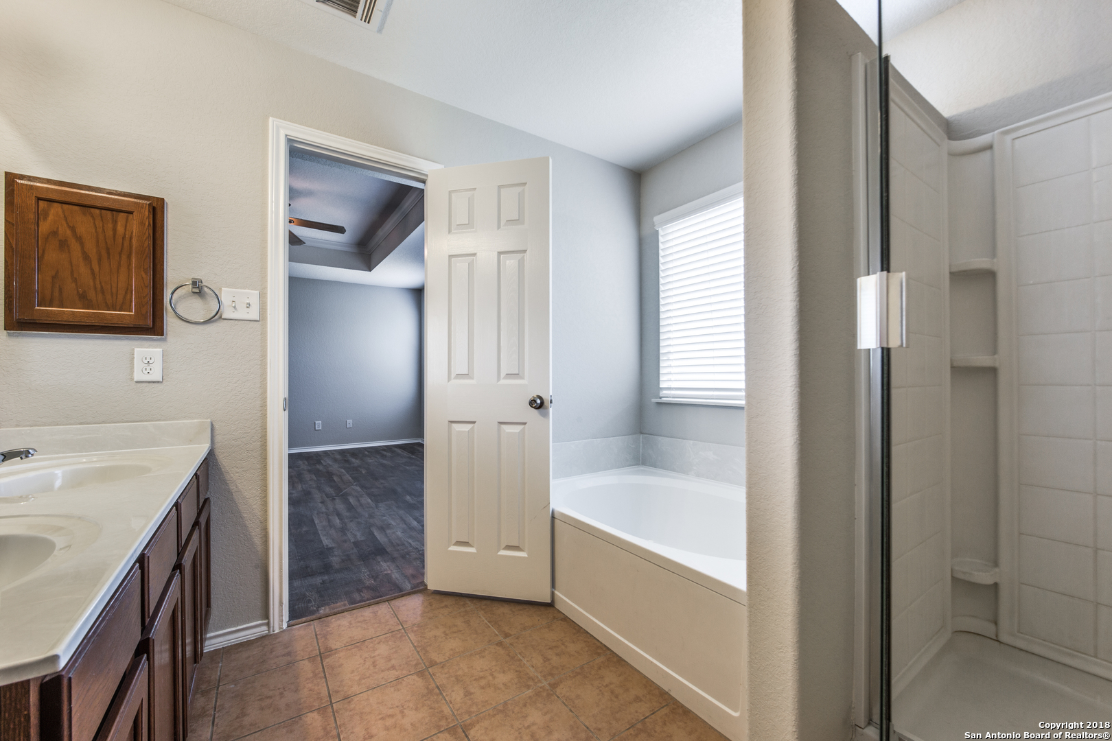 308 LONESTAR GAIT, Selma, TX 78154