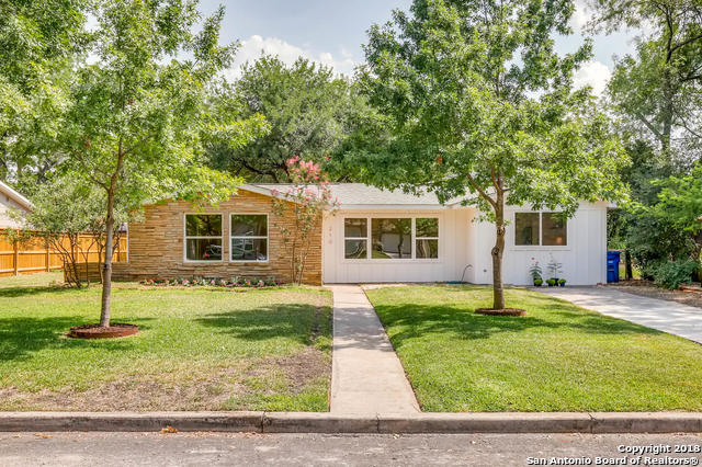 Property photo for 210 Ridgehaven Pl, San Antonio, TX