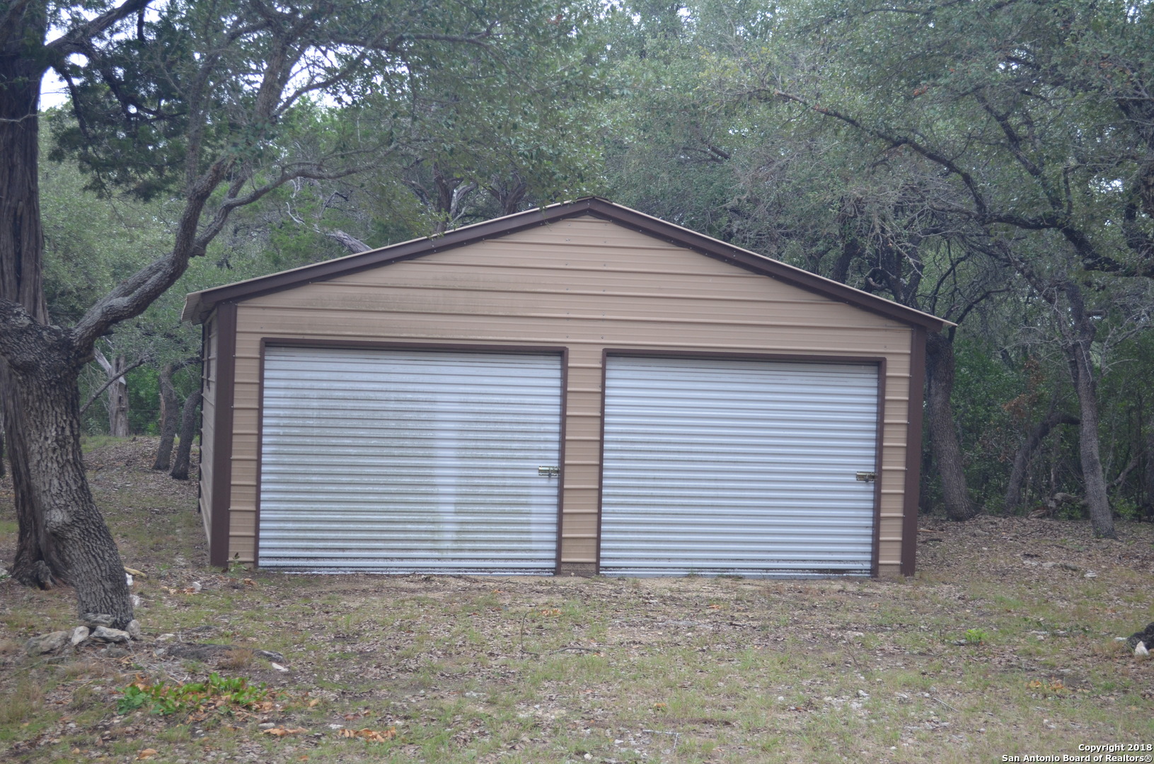 505 MOUNTAIN  Dr, Lakehills, TX 78003