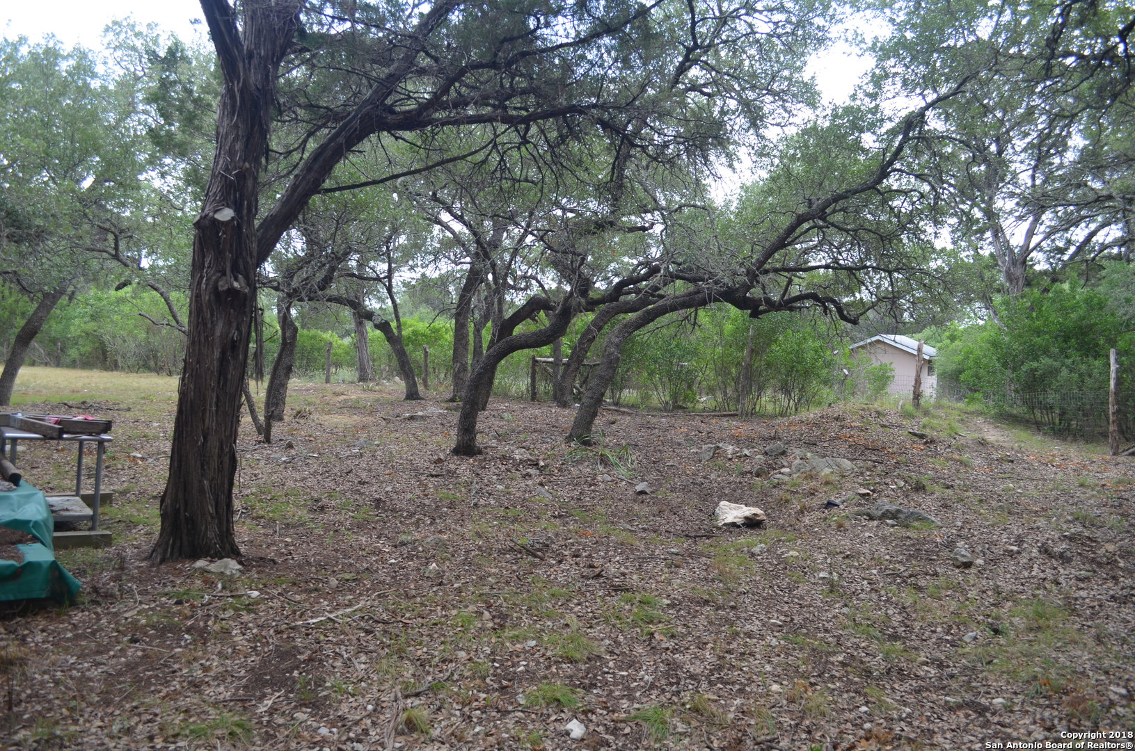 505 MOUNTAIN  Dr, Lakehills, TX 78003