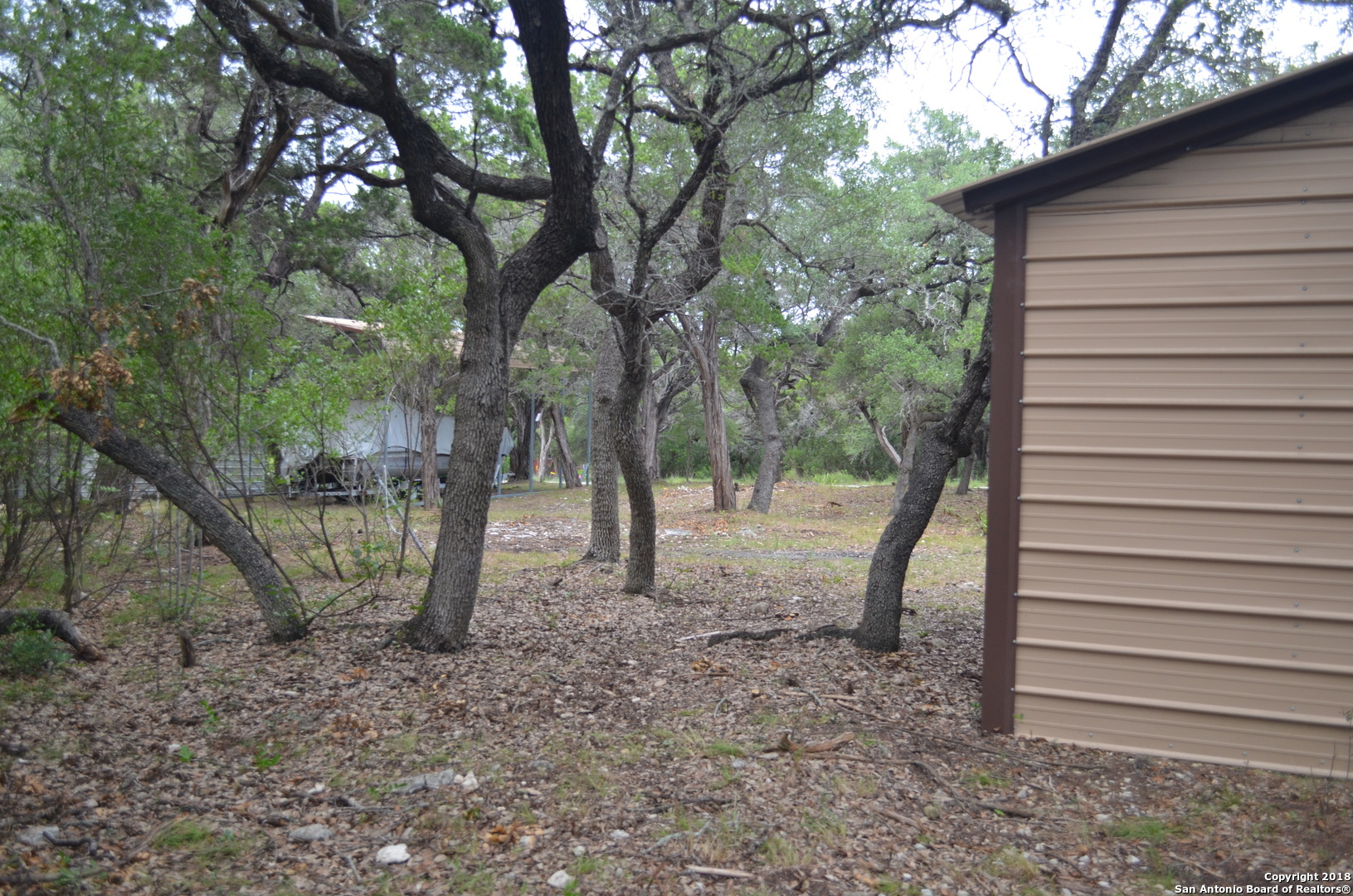 505 MOUNTAIN  Dr, Lakehills, TX 78003