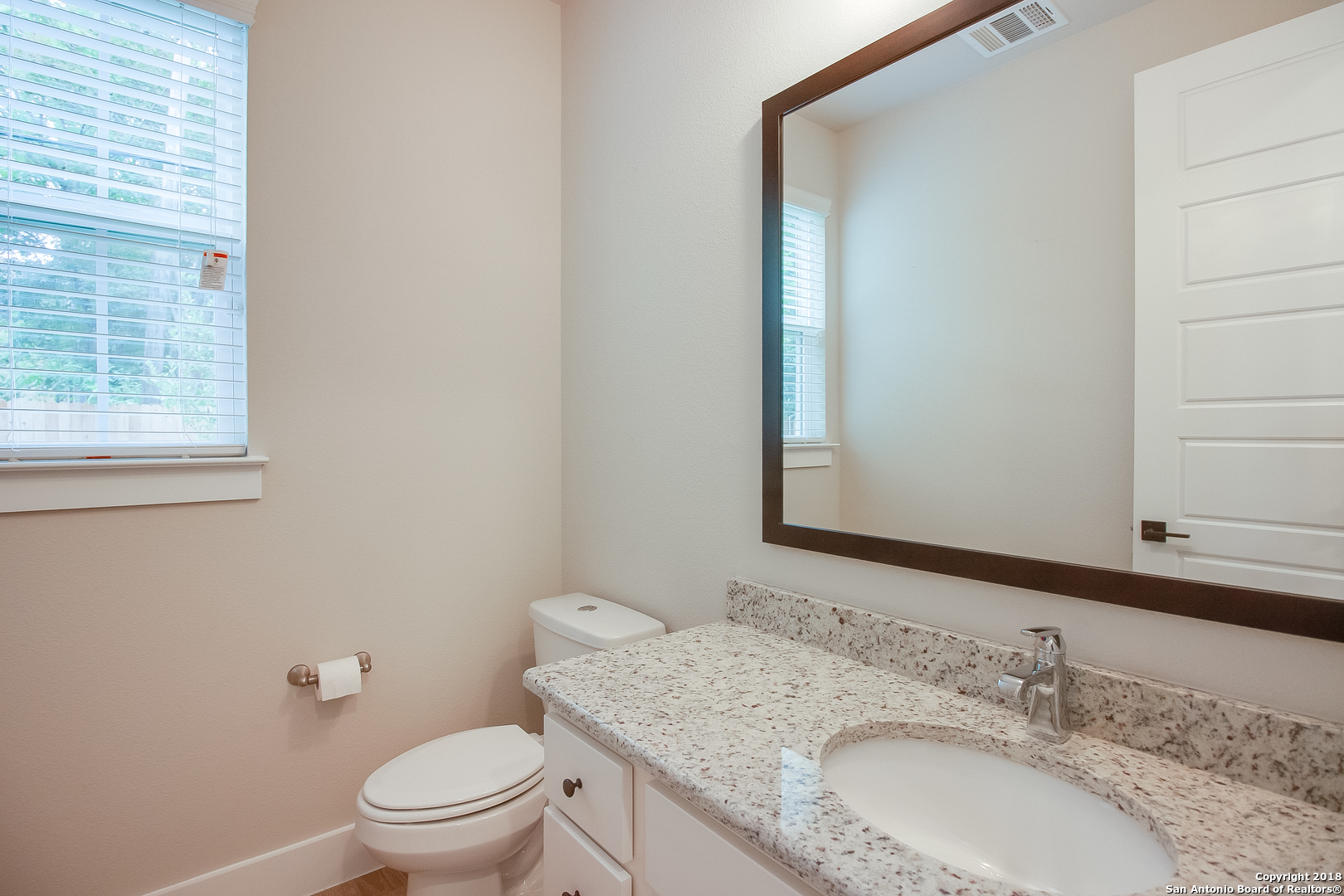140 CLAREMONT AVE, #102, San Antonio, TX 78209